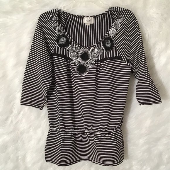 ECI New York Women's Striped Top - Picture 2 of 6